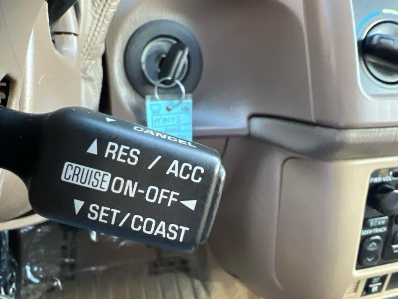 Toyota Sienna 5dr XLE (Natl) 2002
