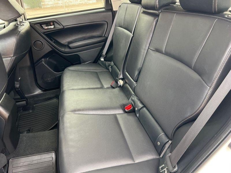 Subaru Forester 4dr CVT 2.0XT Touring 2015