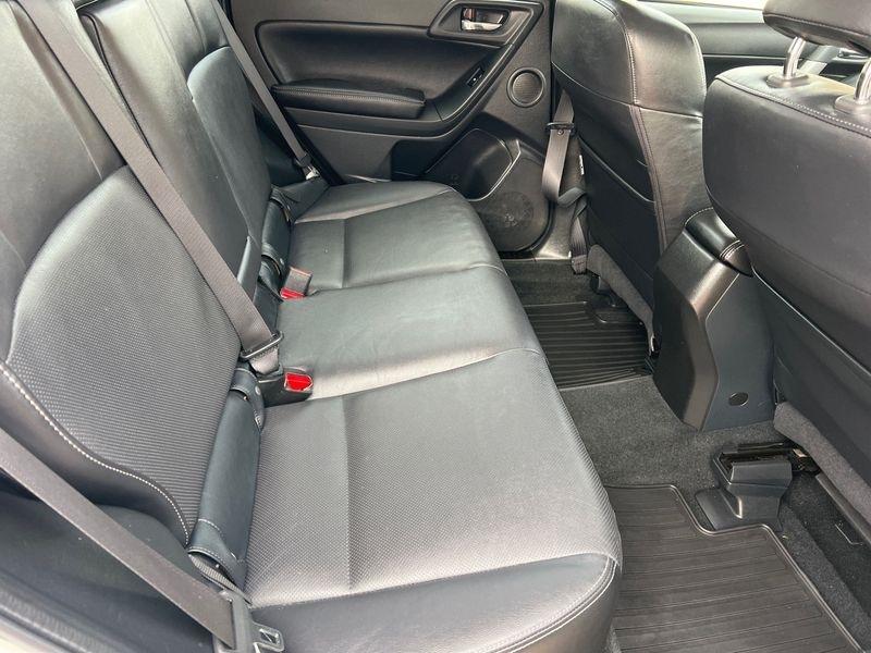 Subaru Forester 4dr CVT 2.0XT Touring 2015