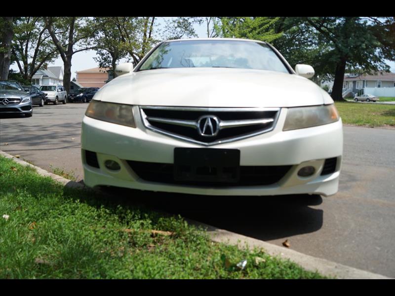 2006 Acura TSX 5-speed AT with Navigation