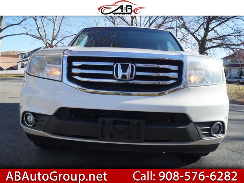 2015 Honda Pilot Touring 4WD 5-Spd AT with DVD