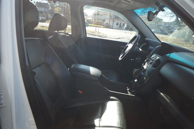 Honda Pilot Touring 4WD 5-Spd AT with DVD 2015