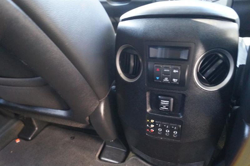 Honda Pilot Touring 4WD 5-Spd AT with DVD 2015
