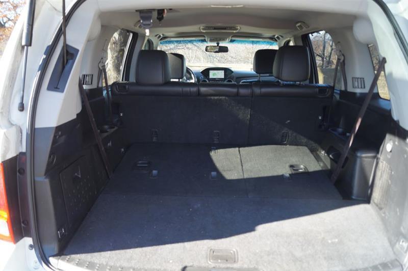 Honda Pilot Touring 4WD 5-Spd AT with DVD 2015