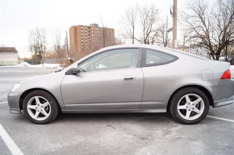 Acura RSX Coupe with 5-speed AT 2005