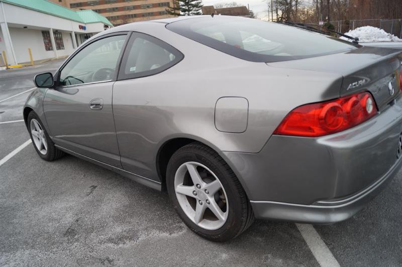 Acura RSX Coupe with 5-speed AT 2005