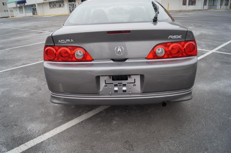 Acura RSX Coupe with 5-speed AT 2005