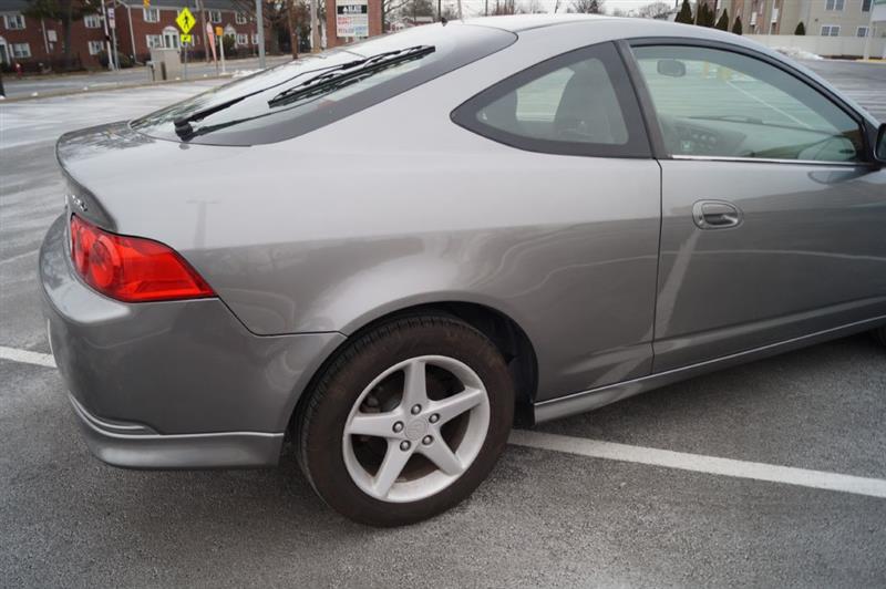 Acura RSX Coupe with 5-speed AT 2005