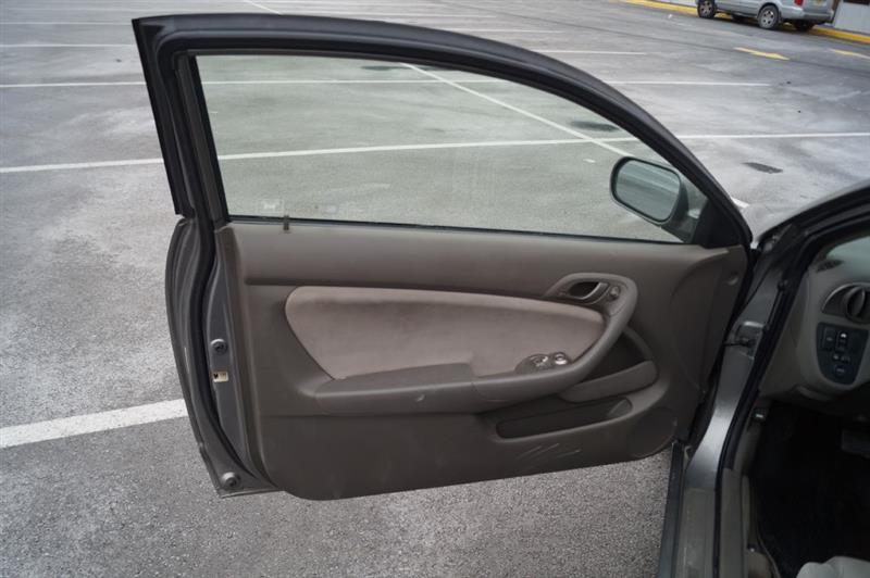 Acura RSX Coupe with 5-speed AT 2005