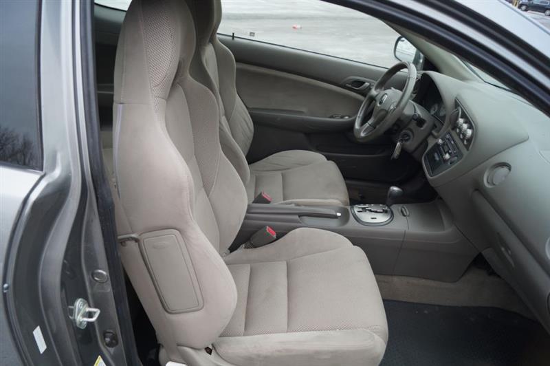 Acura RSX Coupe with 5-speed AT 2005