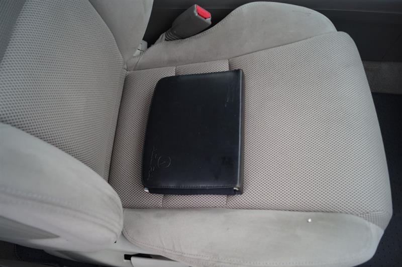 Acura RSX Coupe with 5-speed AT 2005