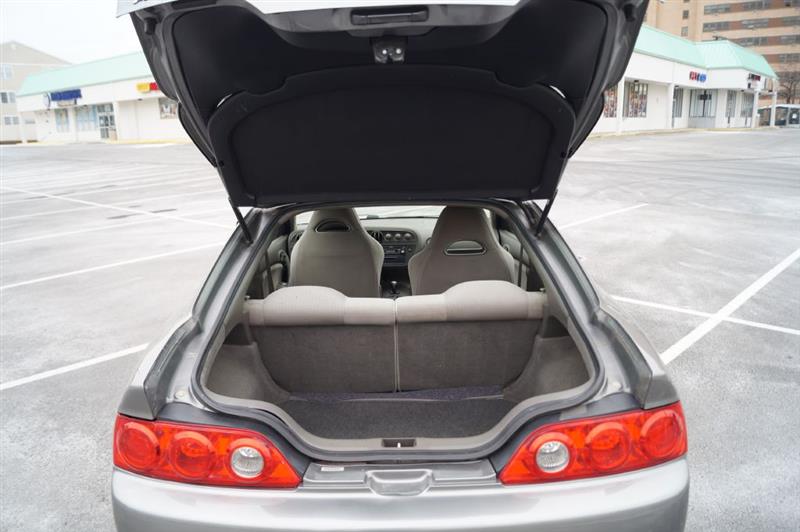 Acura RSX Coupe with 5-speed AT 2005