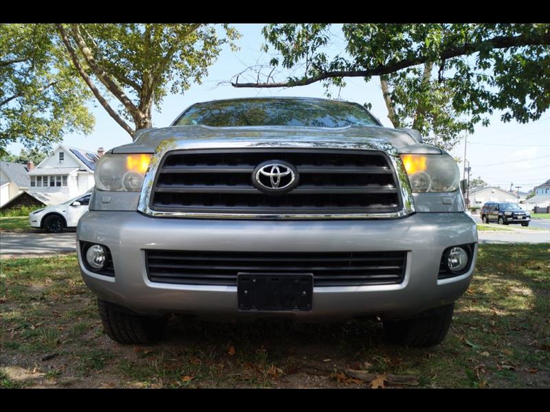 Toyota Sequoia SR5 5.7L 4WD 2008