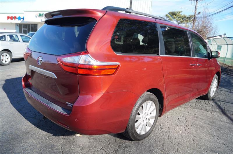 Toyota Sienna Limited AWD 7-Passenger V6 2015