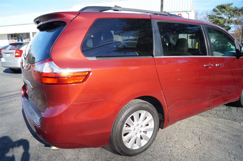 Toyota Sienna Limited AWD 7-Passenger V6 2015