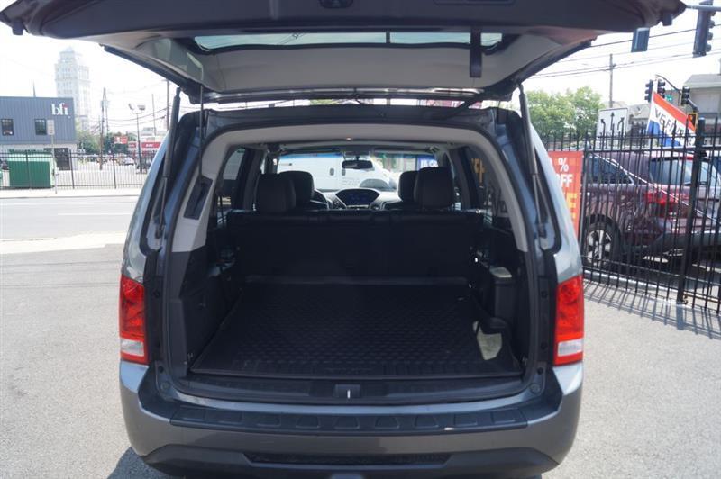 Honda Pilot EX-L 4WD 5-Spd AT 2012