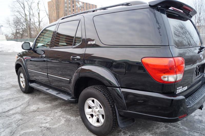 Toyota Sequoia SR5 4WD 2006