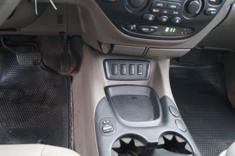 Toyota Sequoia SR5 4WD 2006