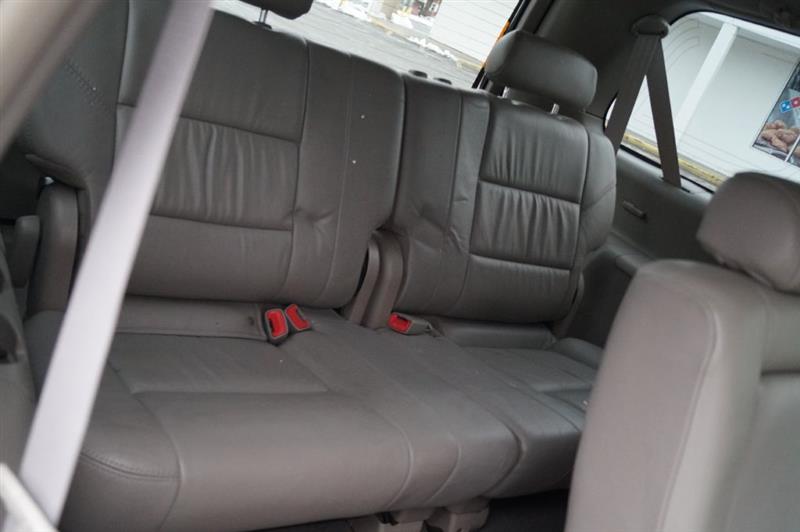 Toyota Sequoia SR5 4WD 2006