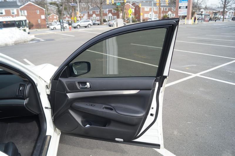 Infiniti G Sedan 37x AWD 2013