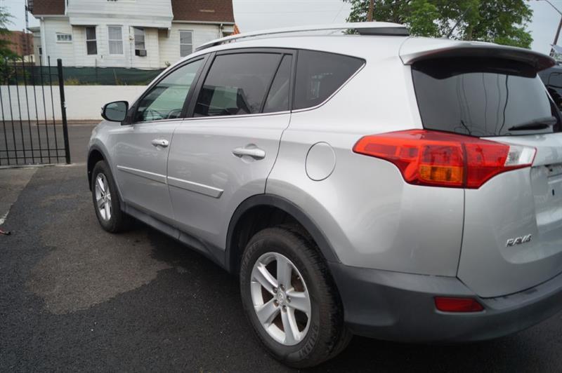 Toyota RAV4 XLE AWD 2014