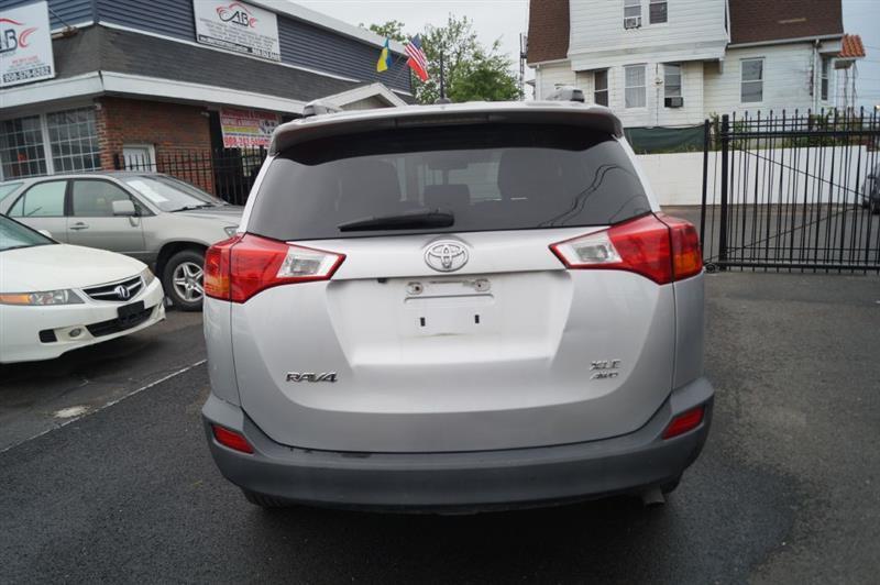 Toyota RAV4 XLE AWD 2014