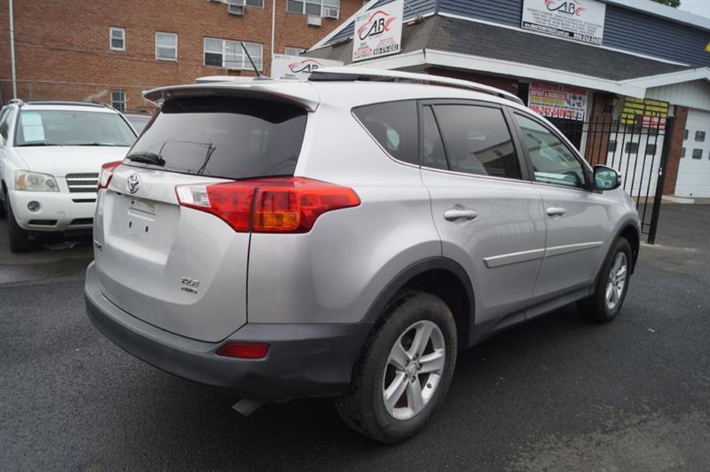 Toyota RAV4 XLE AWD 2014