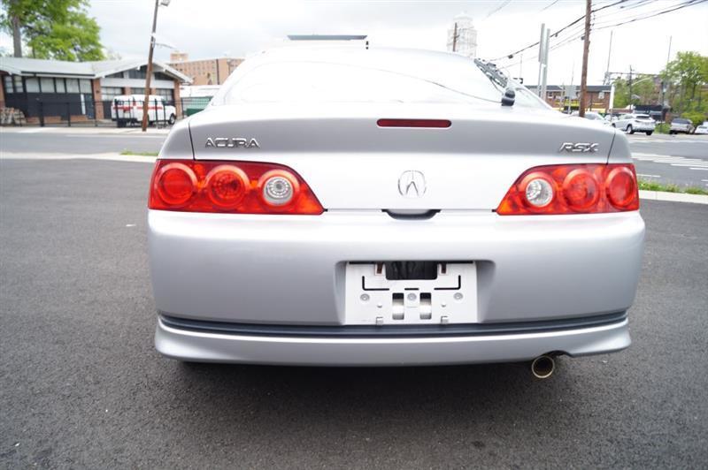 Acura RSX Coupe with 5-speed AT 2006