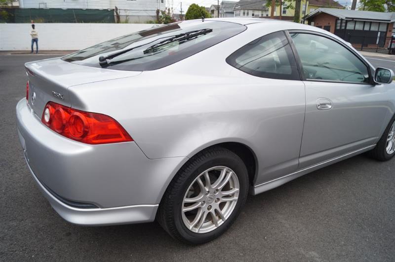 Acura RSX Coupe with 5-speed AT 2006