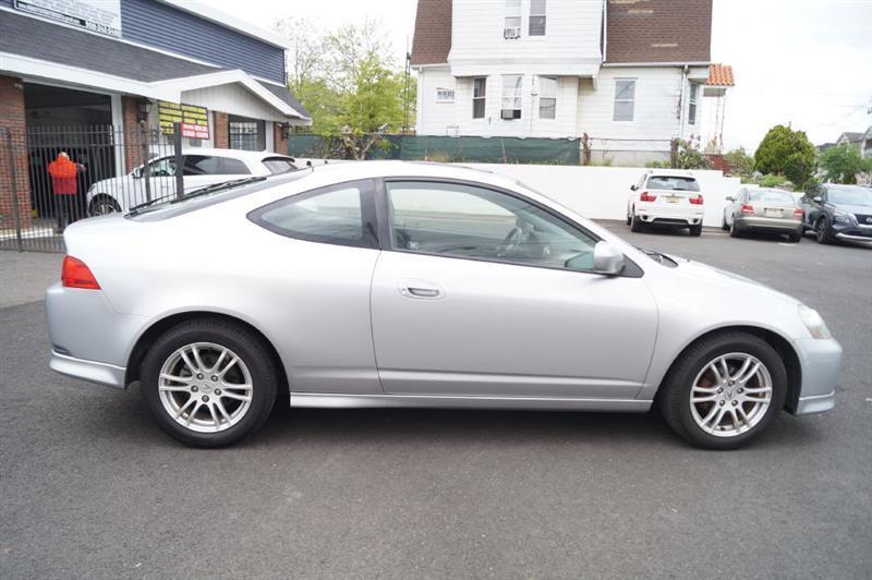 Acura RSX Coupe with 5-speed AT 2006