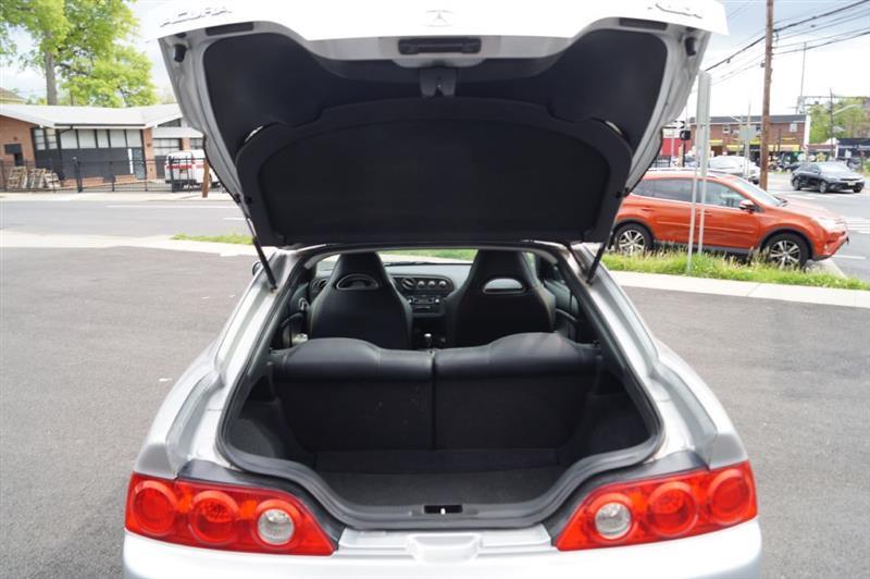 Acura RSX Coupe with 5-speed AT 2006
