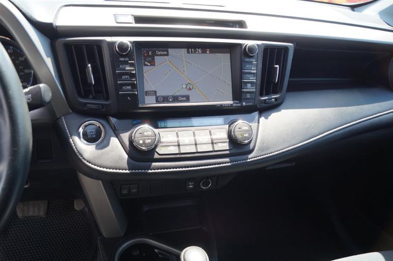 Toyota RAV4 XLE AWD 2016