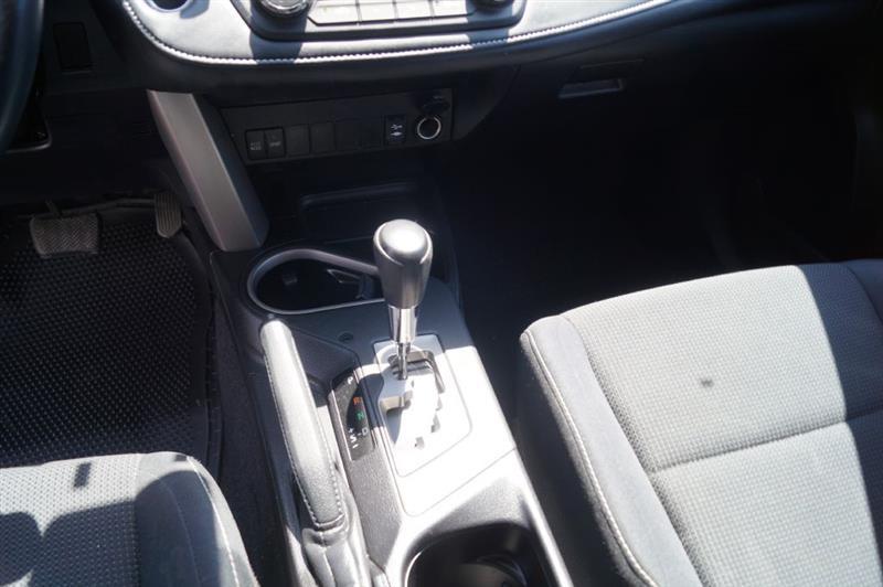 Toyota RAV4 XLE AWD 2016