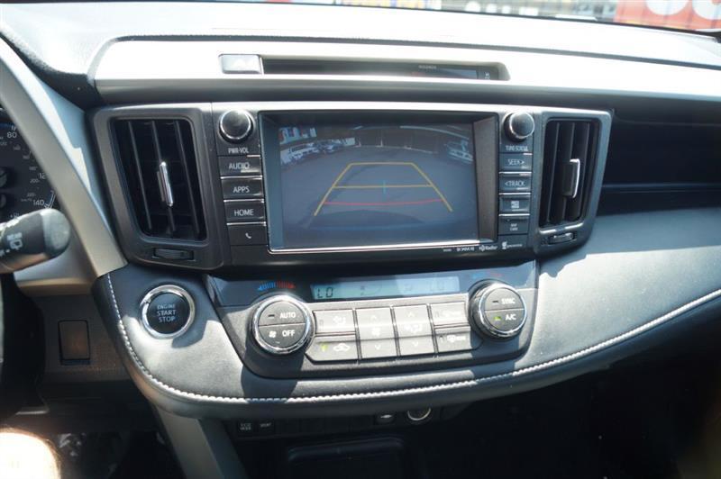 Toyota RAV4 XLE AWD 2016
