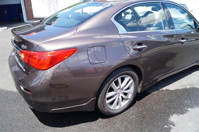 Infiniti Q50 Base AWD 2015