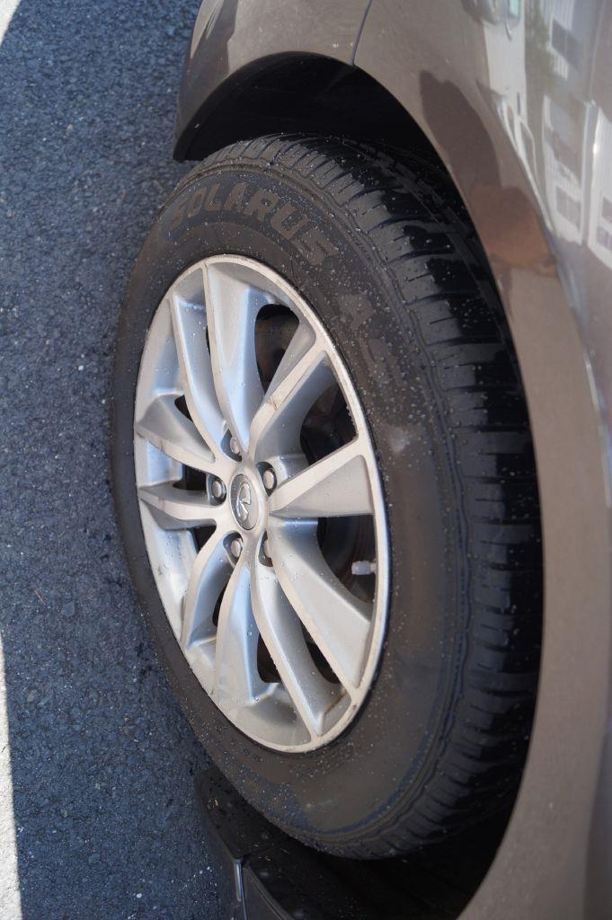 Infiniti Q50 Base AWD 2015