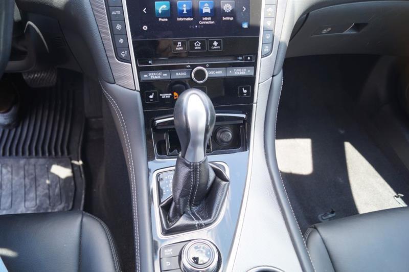 Infiniti Q50 Base AWD 2015