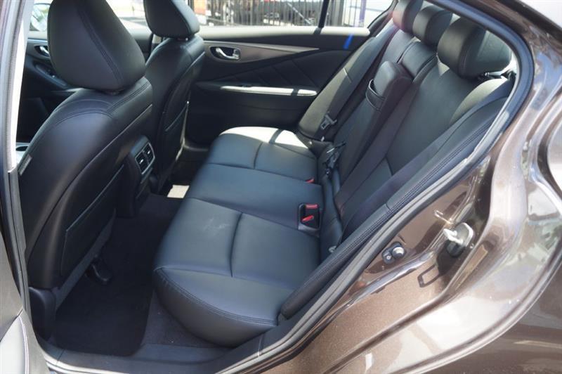 Infiniti Q50 Base AWD 2015