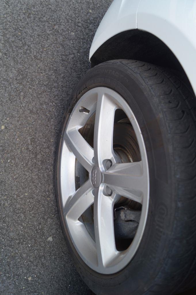 Audi A4 2.0T Sedan quattro Tiptronic 2012