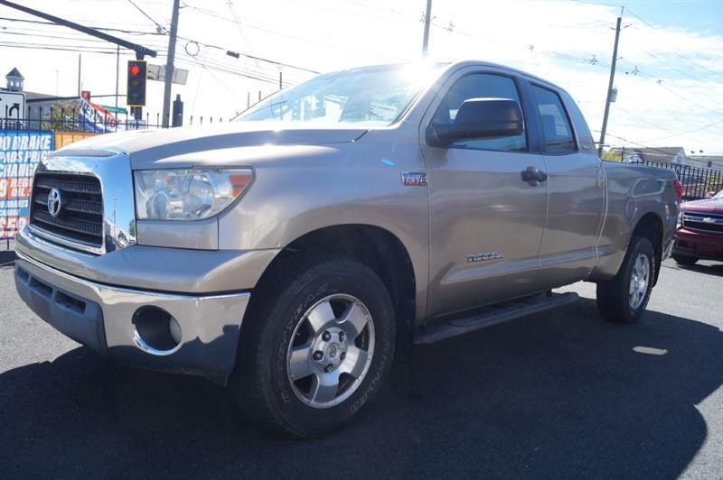 Toyota Tundra SR5 Double Cab 5.7L 4WD 2008