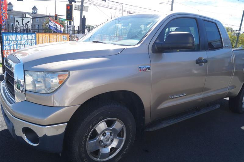 Toyota Tundra SR5 Double Cab 5.7L 4WD 2008