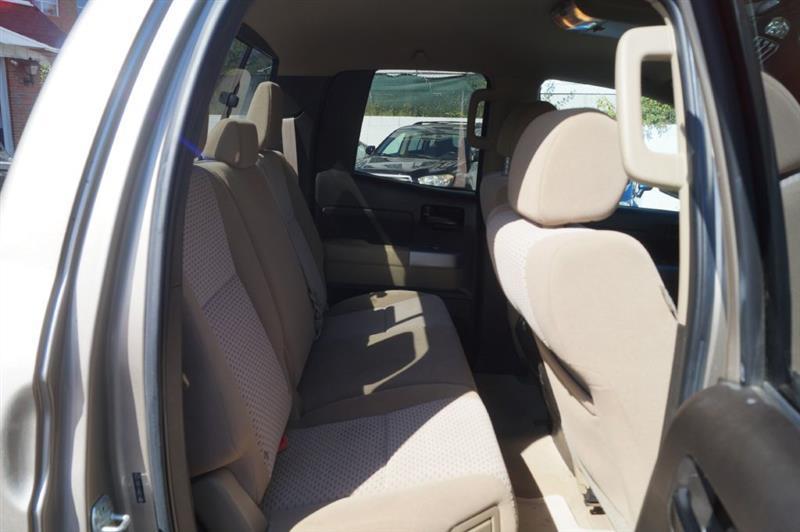 Toyota Tundra SR5 Double Cab 5.7L 4WD 2008