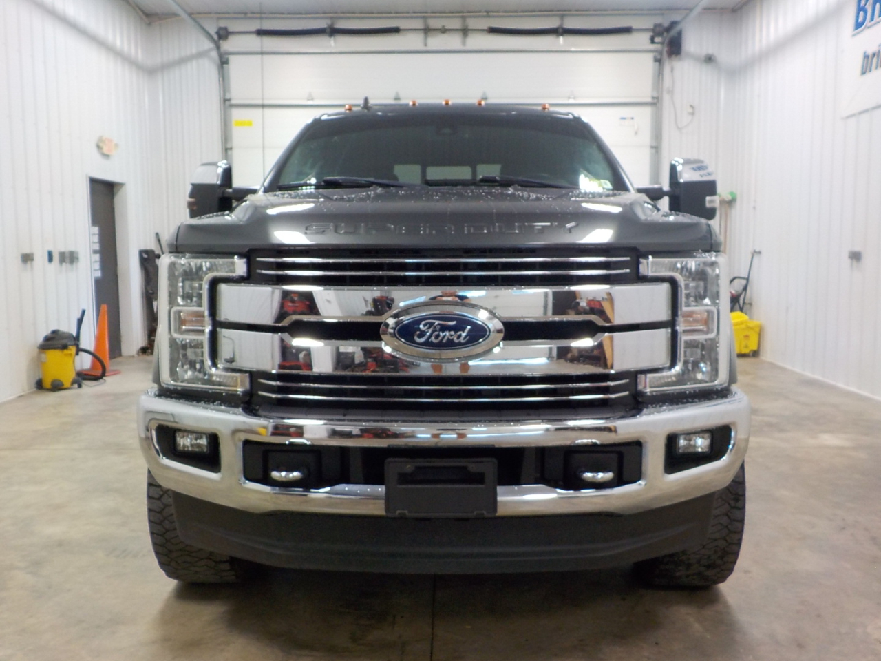 2019 Ford F-250 Lariat photo 3