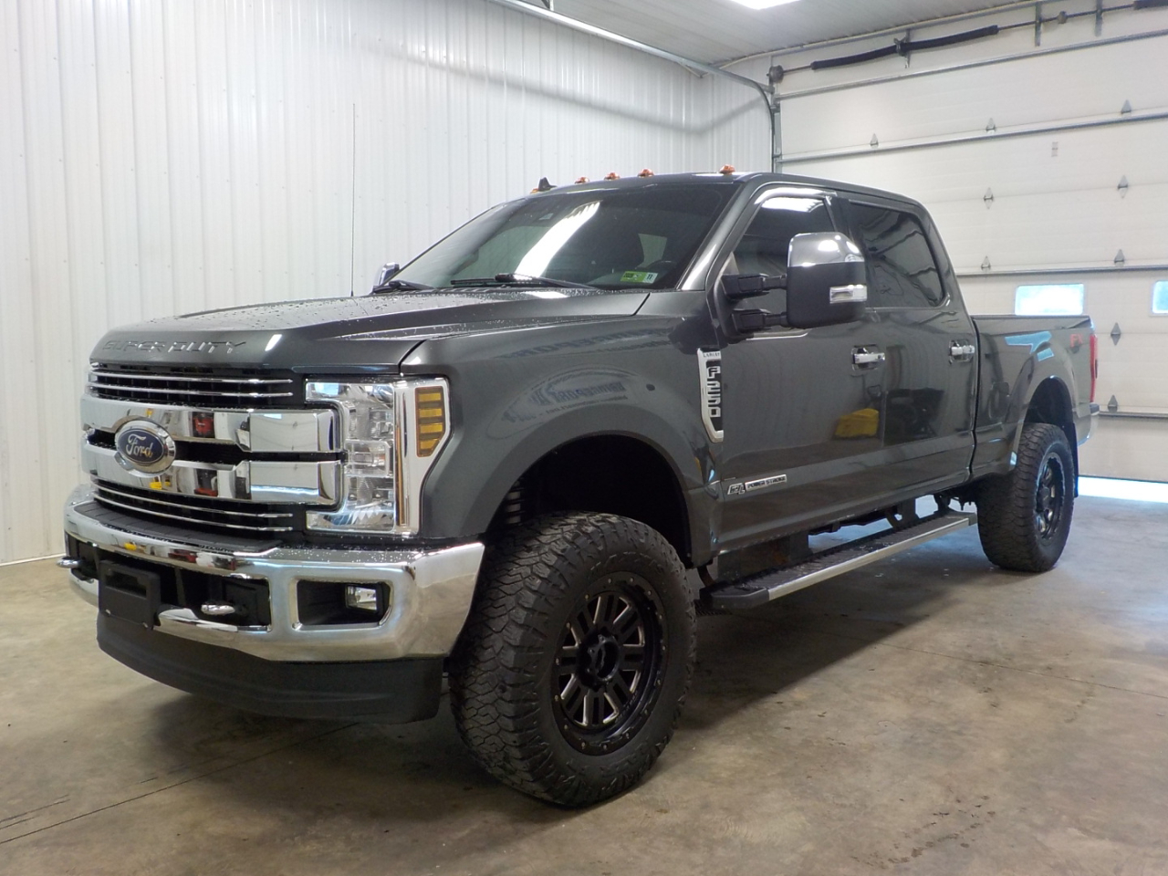 2019 Ford F-250 Lariat photo 4