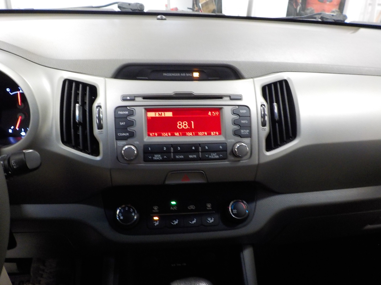 2011 Kia Sportage LX photo 18