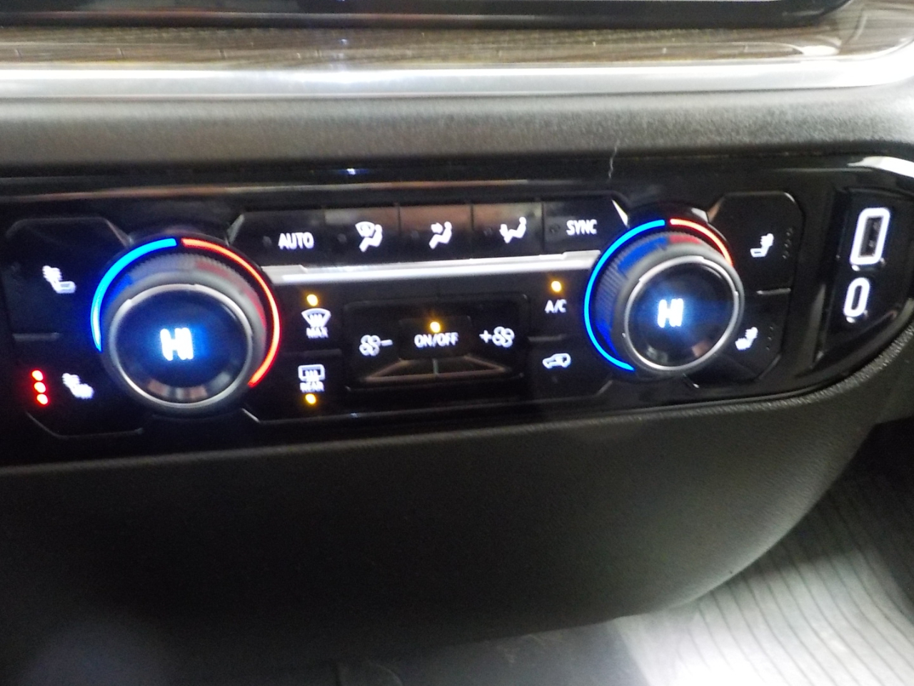 Chevrolet Silverado 2500HD 4WD Crew Cab 159" LT 2024