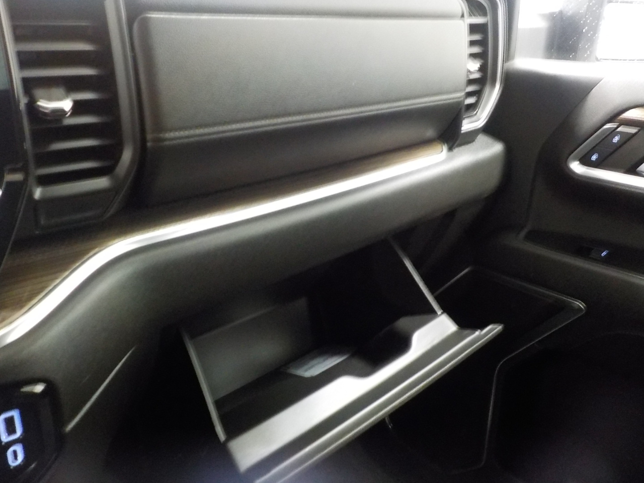 Chevrolet Silverado 2500HD 4WD Crew Cab 159" LT 2024