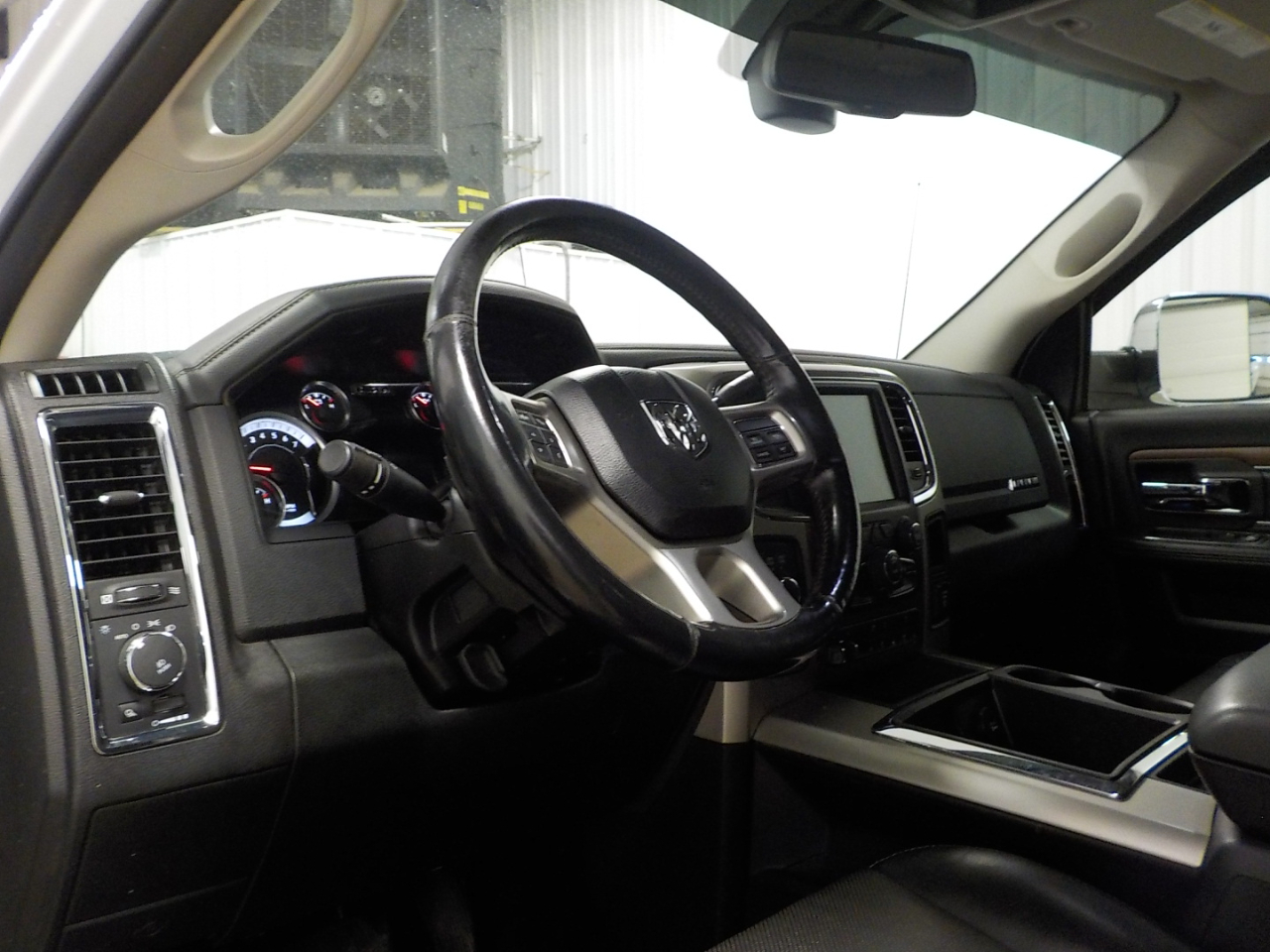 RAM 2500 4WD Crew Cab 149" Laramie 2014