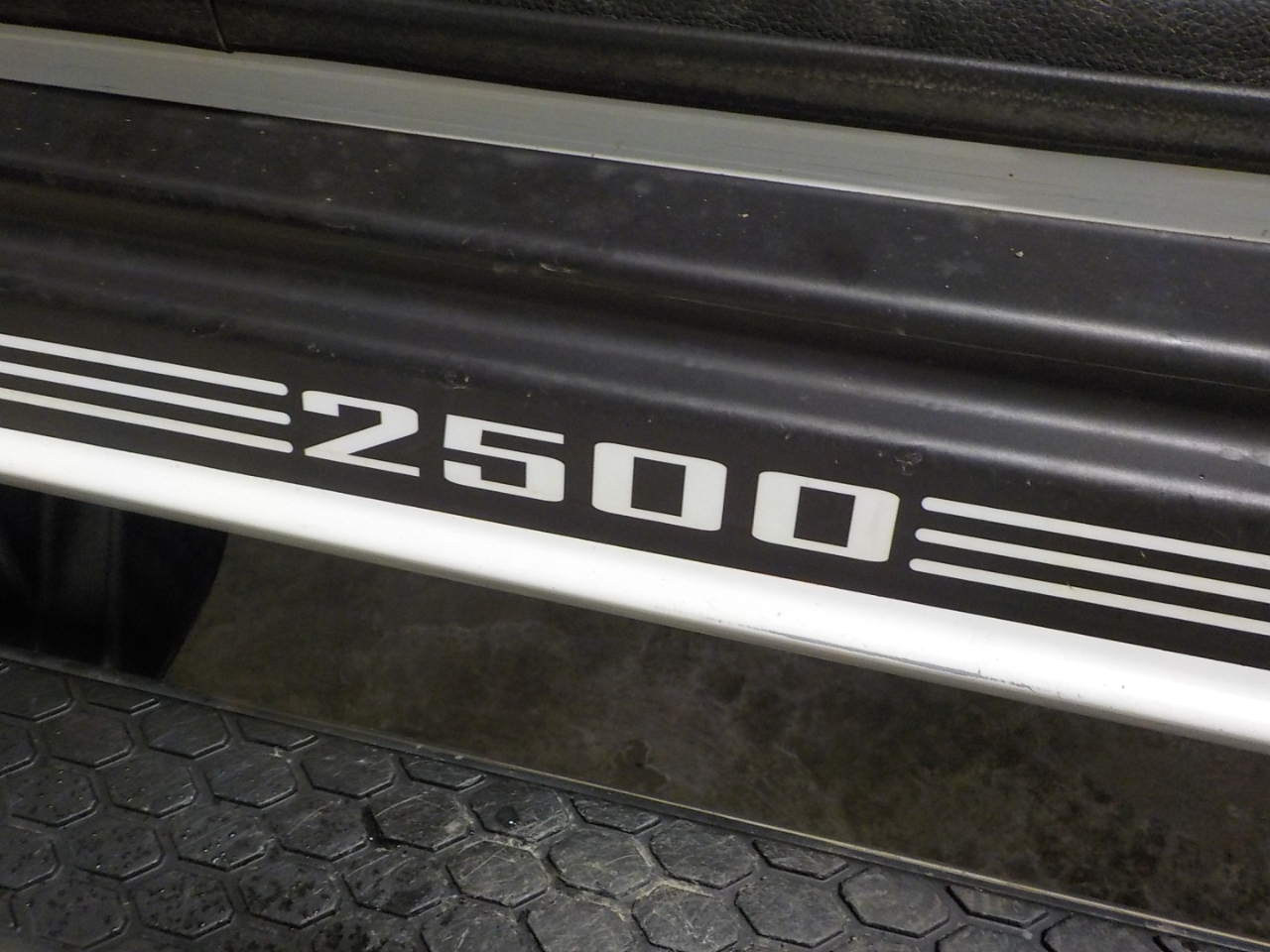 RAM 2500 4WD Crew Cab 149" Laramie 2014