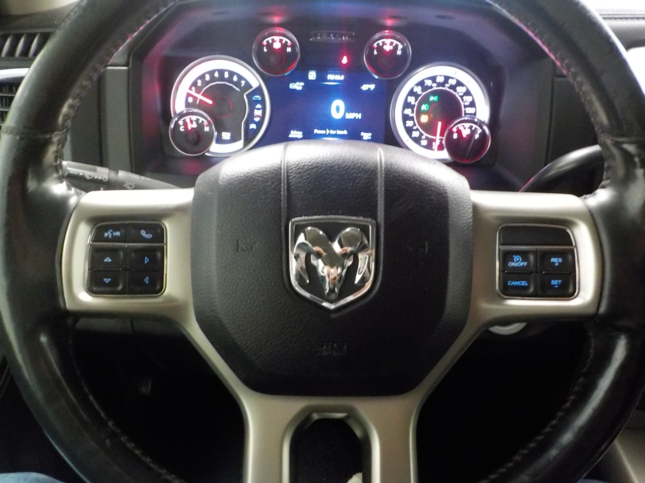 RAM 2500 4WD Crew Cab 149" Laramie 2014